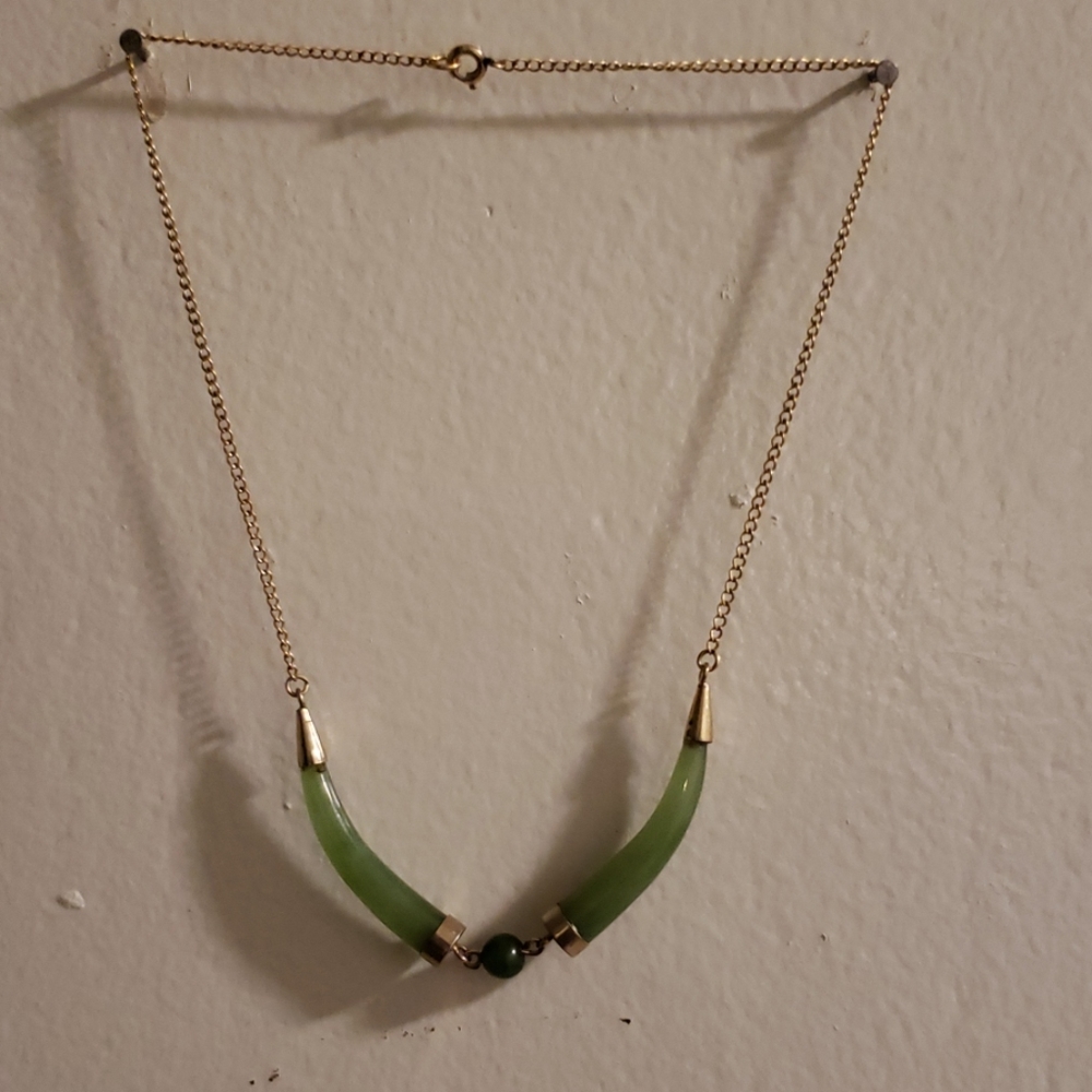Girls goldtone jade necklace